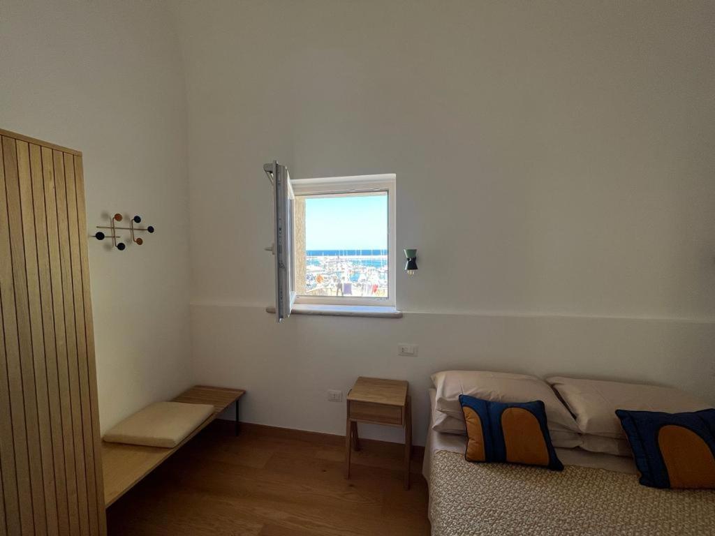Palazzo Lamantea Boutique Rooms 比谢列 外观 照片