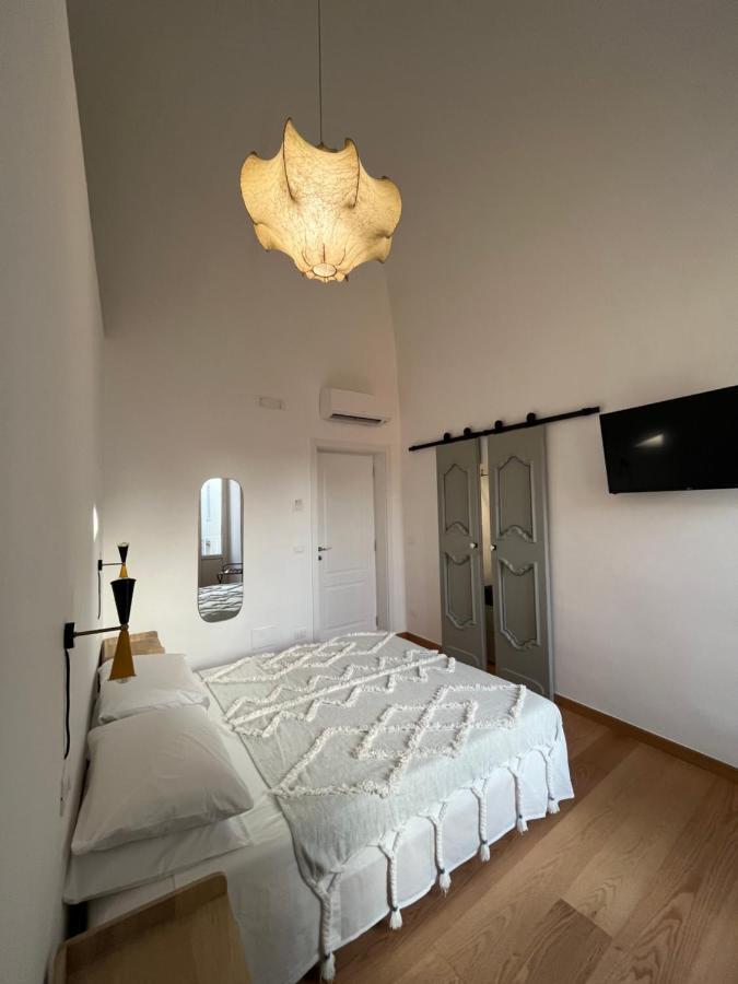 Palazzo Lamantea Boutique Rooms 比谢列 外观 照片